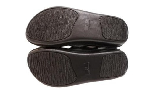 【インコルジェ 8824 ブラック】ダブルクロスべっぴんサンダル